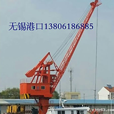 齿条变幅固定式起重机